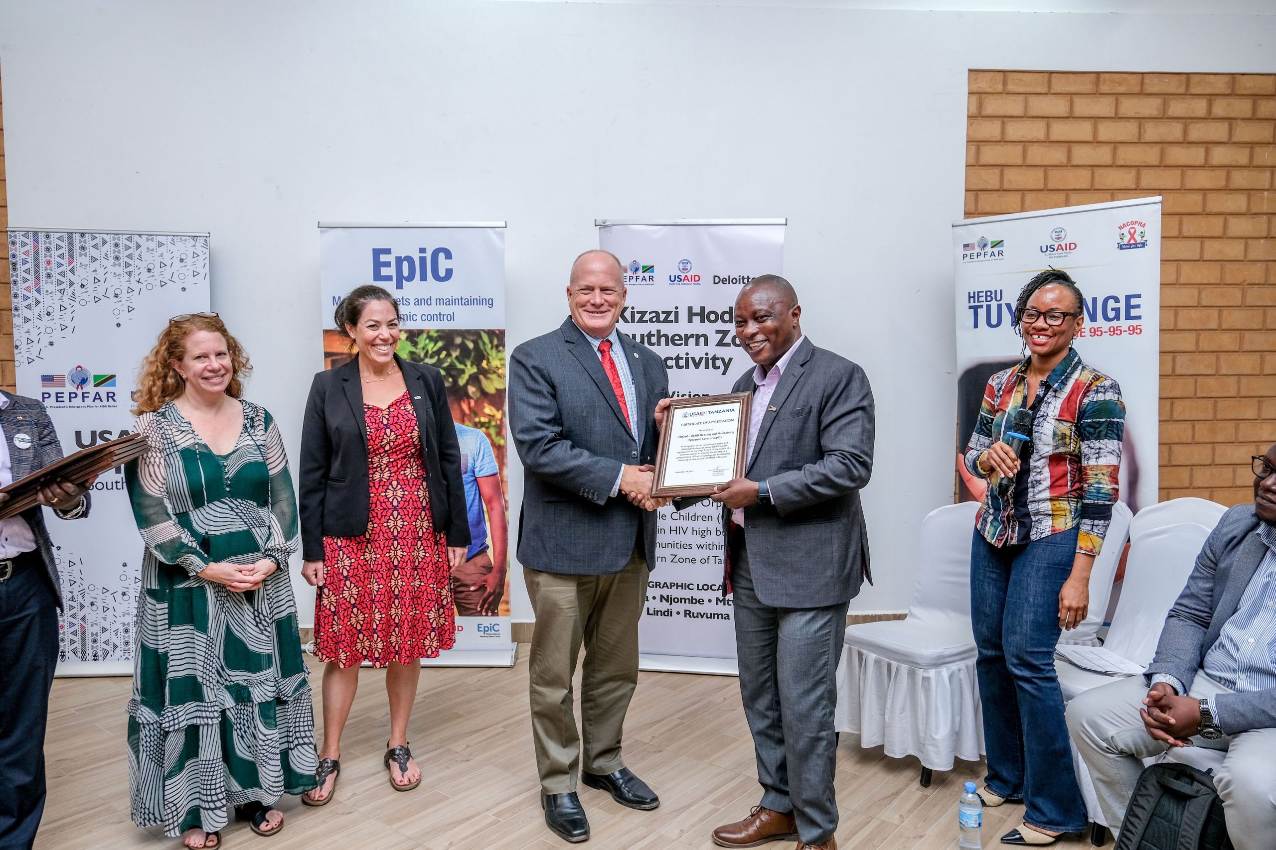 USAID commits sustained funds to fight HIV/AIDS - Daily News