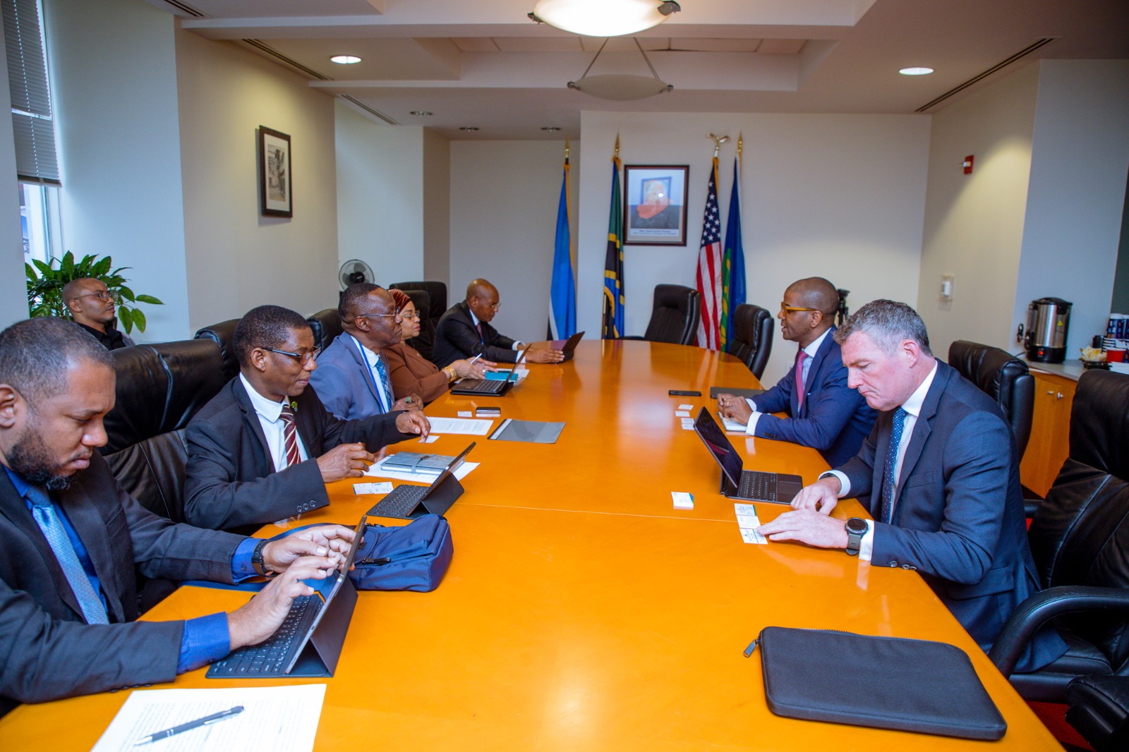 Tanzania holds talks with Stanchart to explore financial resources for SGR funding