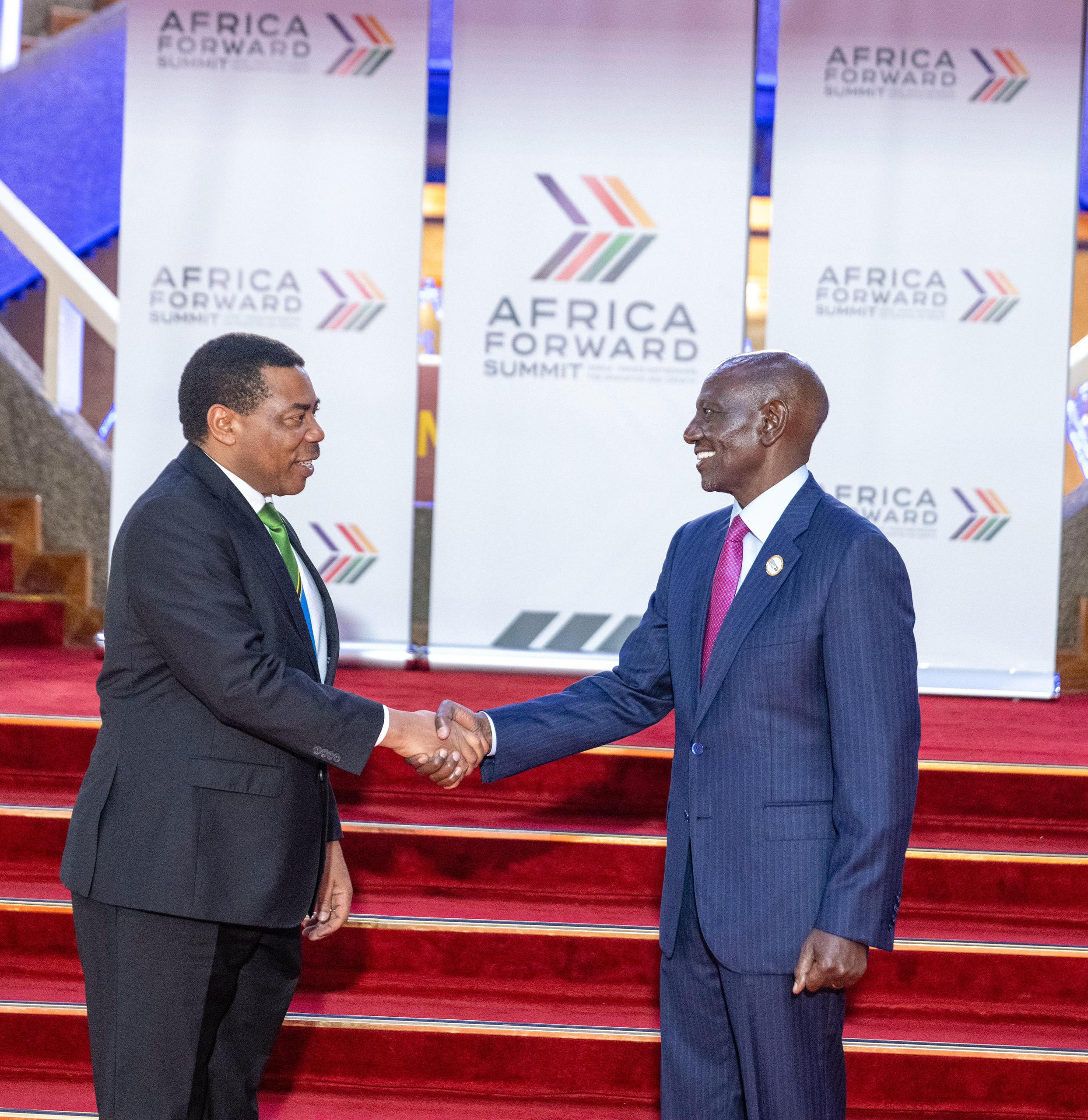 PM meets Kenya’s Ruto at Africa–France Cooperation Summit opener  