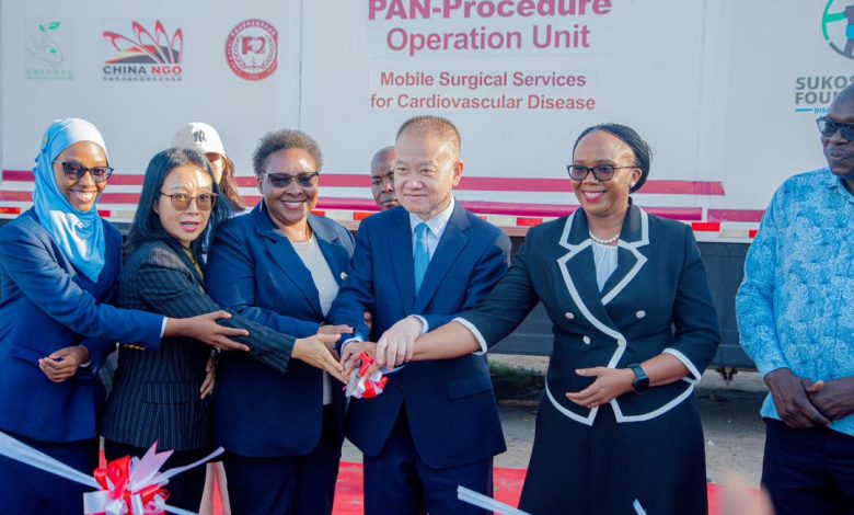 Mobile surgical operation unit for cardiovascular diseases handed over ...