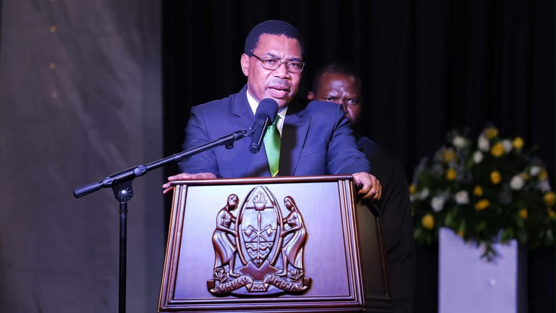 PM hails private sector role in education