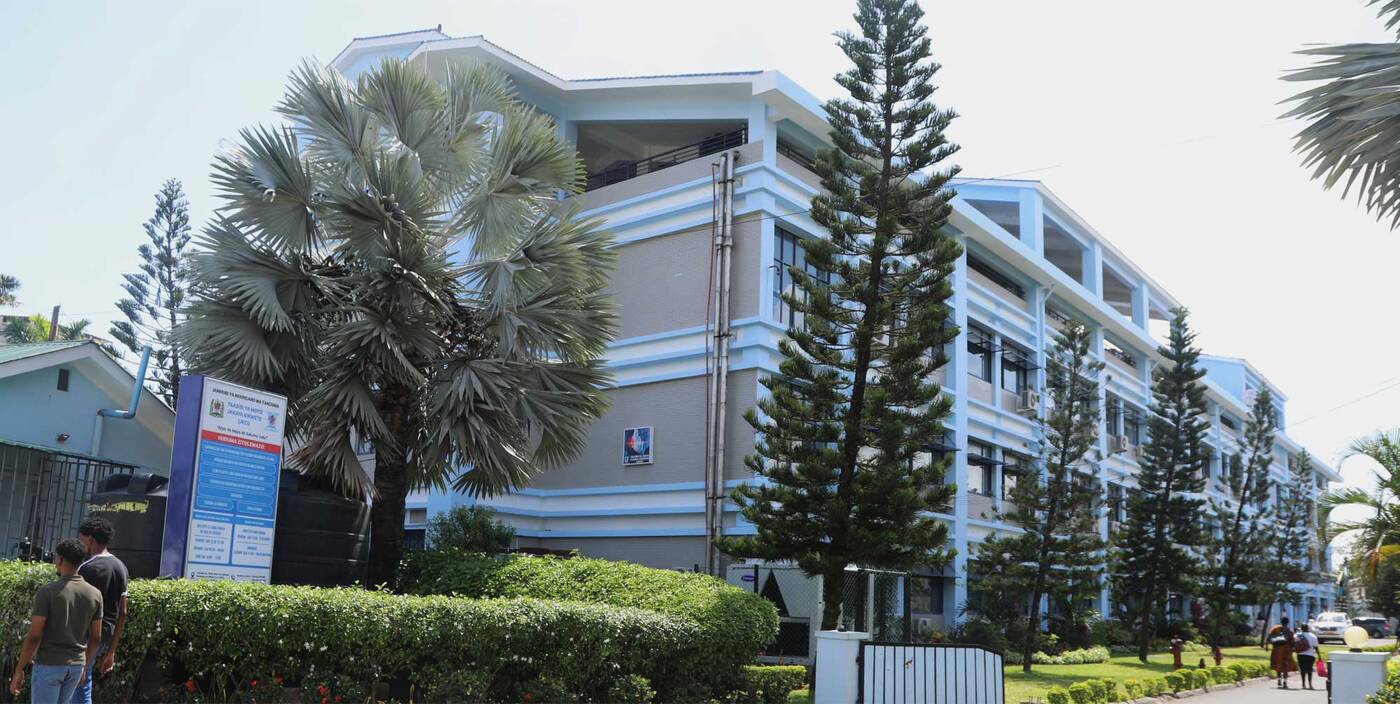 Specialist camp saves 2bn/- in overseas treatment costs
