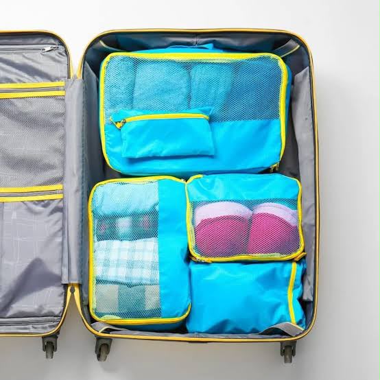 Travel-friendly fashion tips